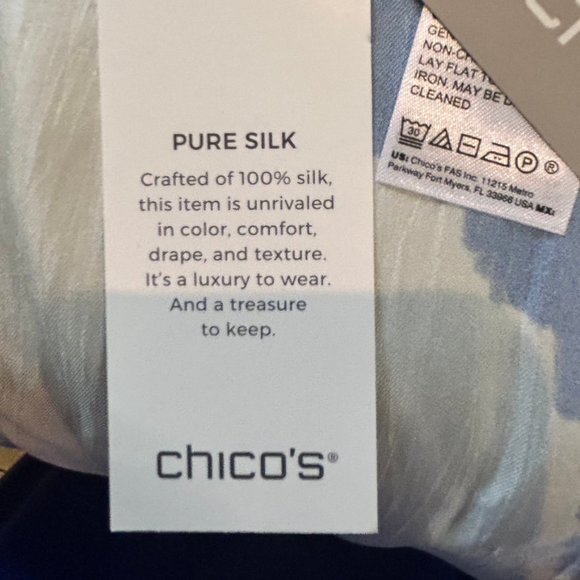NWT 100% Silk Chico's Whimsical Scroll Ruana OS - Picture 5 of 7